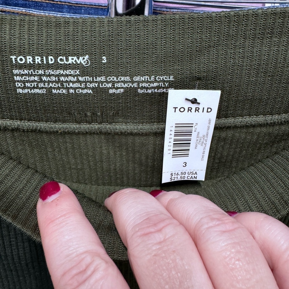 Torrid | High Waist Ribbed Panties in Olive Green | size 3 - Picture 3 of 4